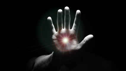 Sentir las Byosen (病腺) es un elemento clave para los profesionales del Hibiki (響), e imprescindible en el Reiki (霊気) 